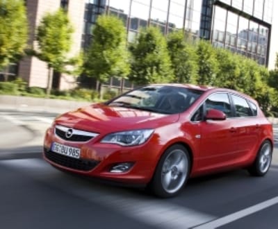 Novo Opel Astra sai para as ruas em Janeiro - TVI