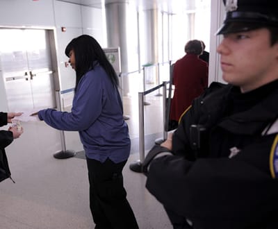 Itália poderá ter scanners corporais nos aeroportos «em breve» - TVI
