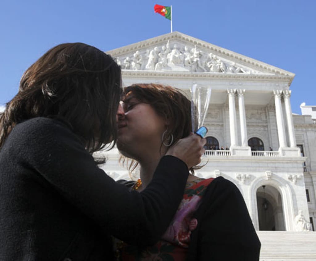 Casamento gay aprovado na Assembleia da República
