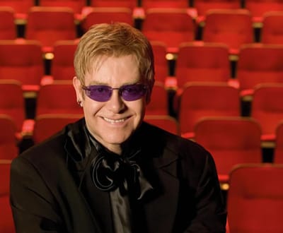 Rock in Rio: Elton John quer limusina, Rammstein lavam roupa - TVI