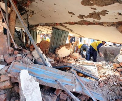 Paquistão: 45 mortos em atentados contra comboio militar - TVI