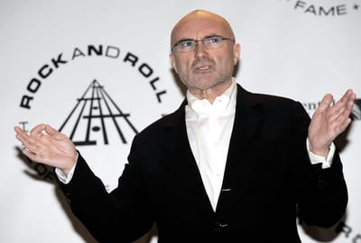 Phil Collins detido ao desembarcar no Rio de Janeiro - TVI