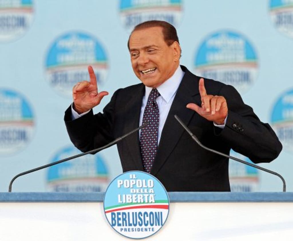 Protesto de apoio a Berlusconi