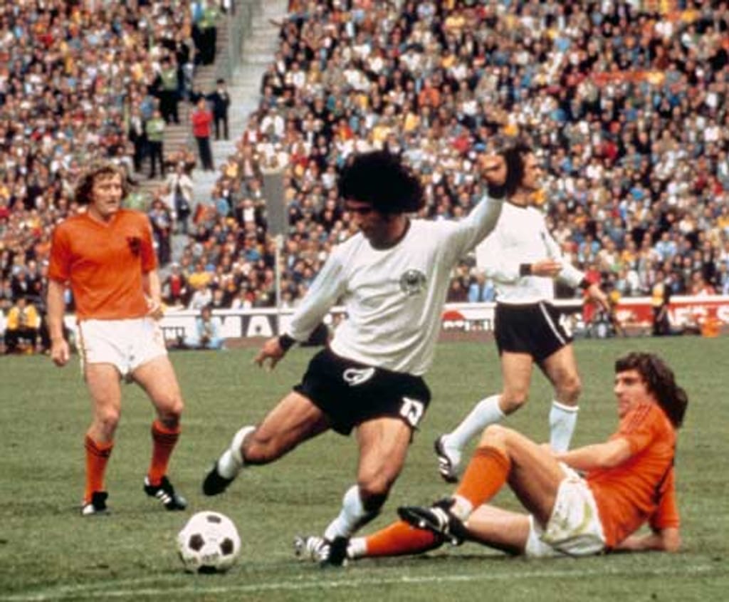 Mundial 1974: Gerd Muller, o bombardeiro, chega aos 14 golos (foto Atlântico Press/Press Association)