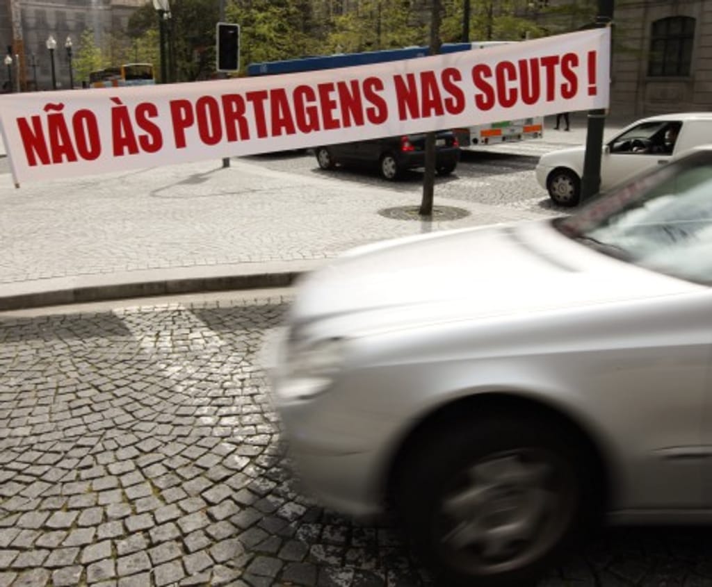 Marcha lenta contra portagens nas Scut, no Porto