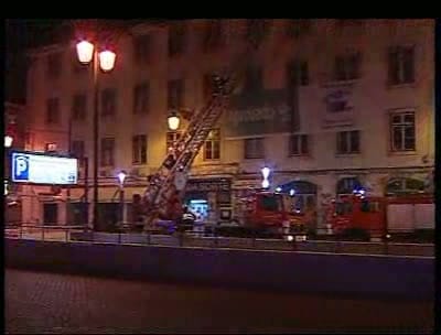 Fogo «intenso» na Baixa de Lisboa - TVI