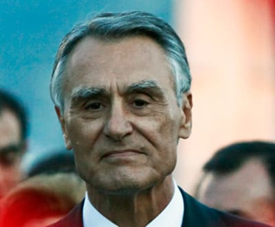Cavaco Silva alerta para "gravidade" da "apatia cívica" dos jovens - TVI