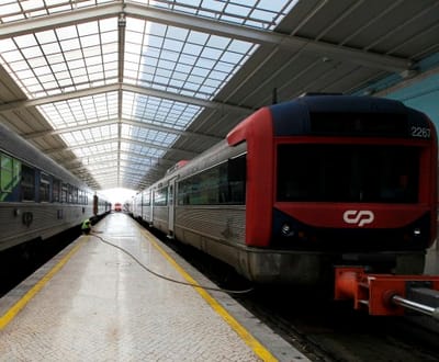 CP cancela investimento de 300 milhões em novos comboios - TVI