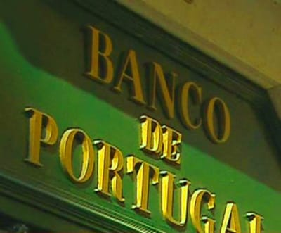 Corrida às reformas no Banco de Portugal para evitar corte salarial - TVI