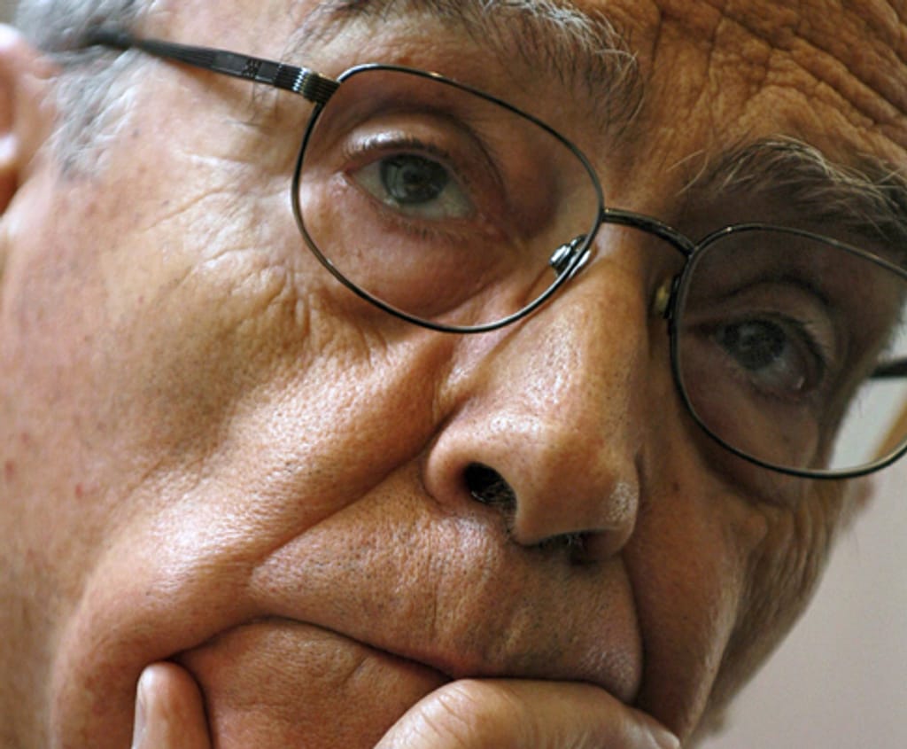 José Saramago 1922 - 2010