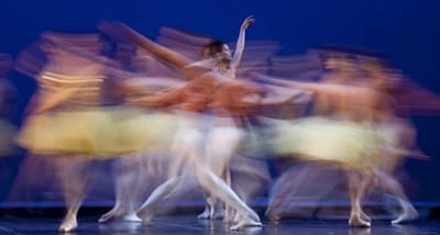 Dança: duas "pequenas" escolas portuguesas distinguidas em Paris - TVI
