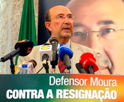 Presidenciais: Defensor Moura já tem as assinaturas necessárias - TVI