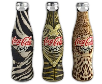Coca-Cola «vestida» por estilistas de alta-costura - TVI