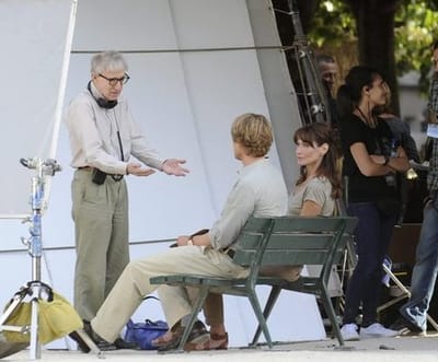 Woody Allen põe ponto final nos rumores:  «Estou encantado com Carla Bruni» - TVI