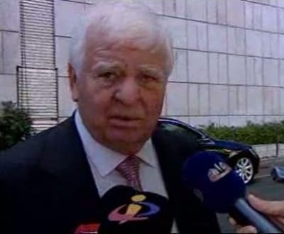 Ex-ministro: Governo «deixou encurralar a economia» - TVI