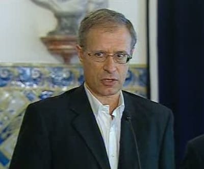 OE2011: Louçã defende que há alternativa ao acordo PS/PSD - TVI