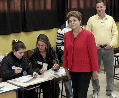 Brasil: Dilma vence sem maioria e presidência só se decide na segunda volta - TVI