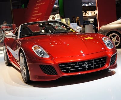 Crise? Ferrari bate recorde de vendas - TVI
