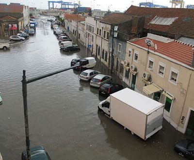 Mau tempo provoca 442 inundações em todo o país - TVI