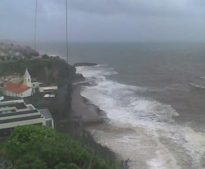 Mau tempo: aviões já descolam na Madeira - TVI