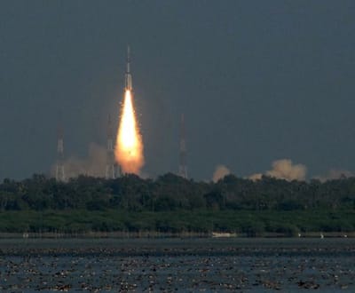 Foguetão espacial indiano explode após lançamento - TVI