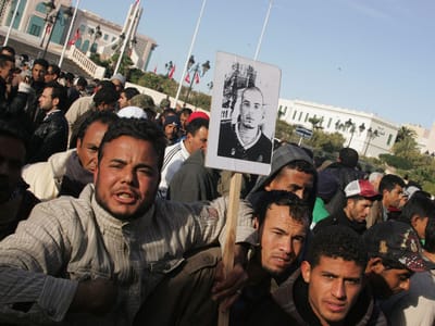 Tunísia pede ajuda à INTERPOL para prender Ben Ali - TVI