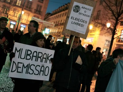 Egipto: manifestação em Lisboa pede demissão de Mubarak - TVI