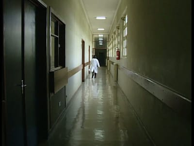 Hospital: centenas tentam marcar consulta - TVI