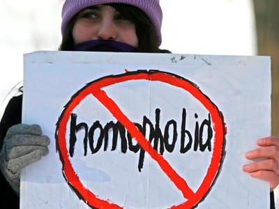 Figuras públicas devem assumir homossexualidade - TVI