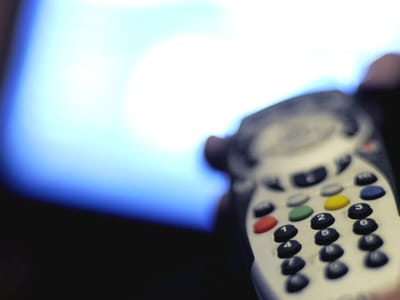 RTVE reduz salários e corta noutros gastos - TVI