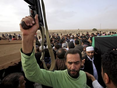 Líbia: Trípoli diz não a «ajuda humanitária» - TVI