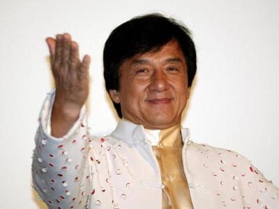 Jackie Chan «regressa dos mortos» no Facebook - TVI