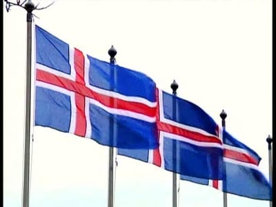 Afinal o que aconteceu à banca islandesa? - TVI