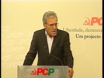 PCP contra proposta do PSD para tecto nas pensões - TVI