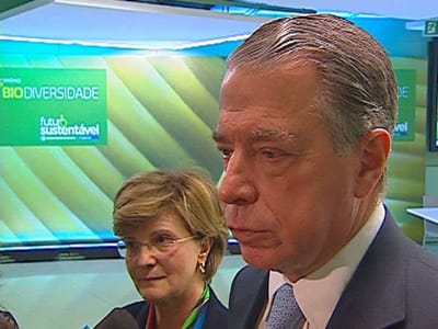 Ricardo Salgado afasta fusão do BES, BCP e BPI - TVI