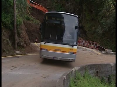Madeira: derrocada obriga a corte de estrada - TVI