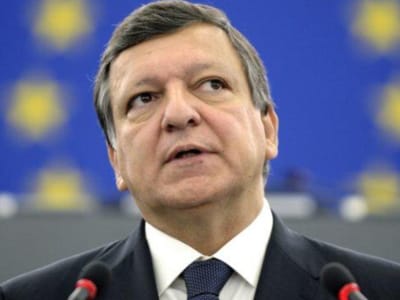 Barroso: «Sair do euro seria uma tragédia» - TVI
