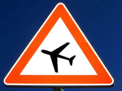Sindicato prevê que dois aeroportos fiquem sem combustível ao início da tarde - TVI
