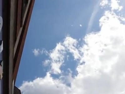 Homem filmou óvnis a sobrevoarem Londres - TVI