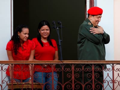 Hugo Chávez diz estar numa «emboscada pela vida» - TVI
