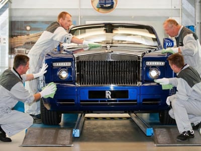 Carros: este Rolls Royce até tem guarda-jóias - TVI