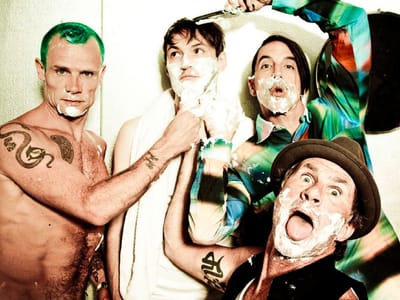 Red Hot Chili Peppers lançam mais duas novas músicas - TVI