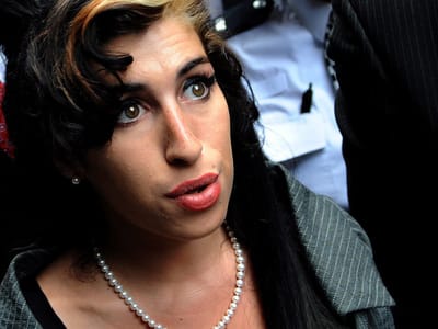Casa de Amy Winehouse assaltada - TVI