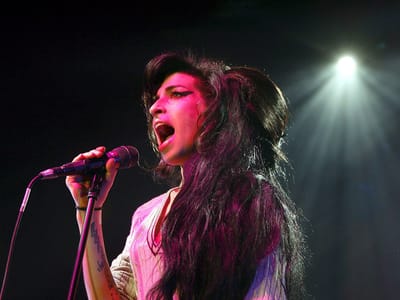 Hollywood já pensa em filme sobre Amy Winehouse - TVI