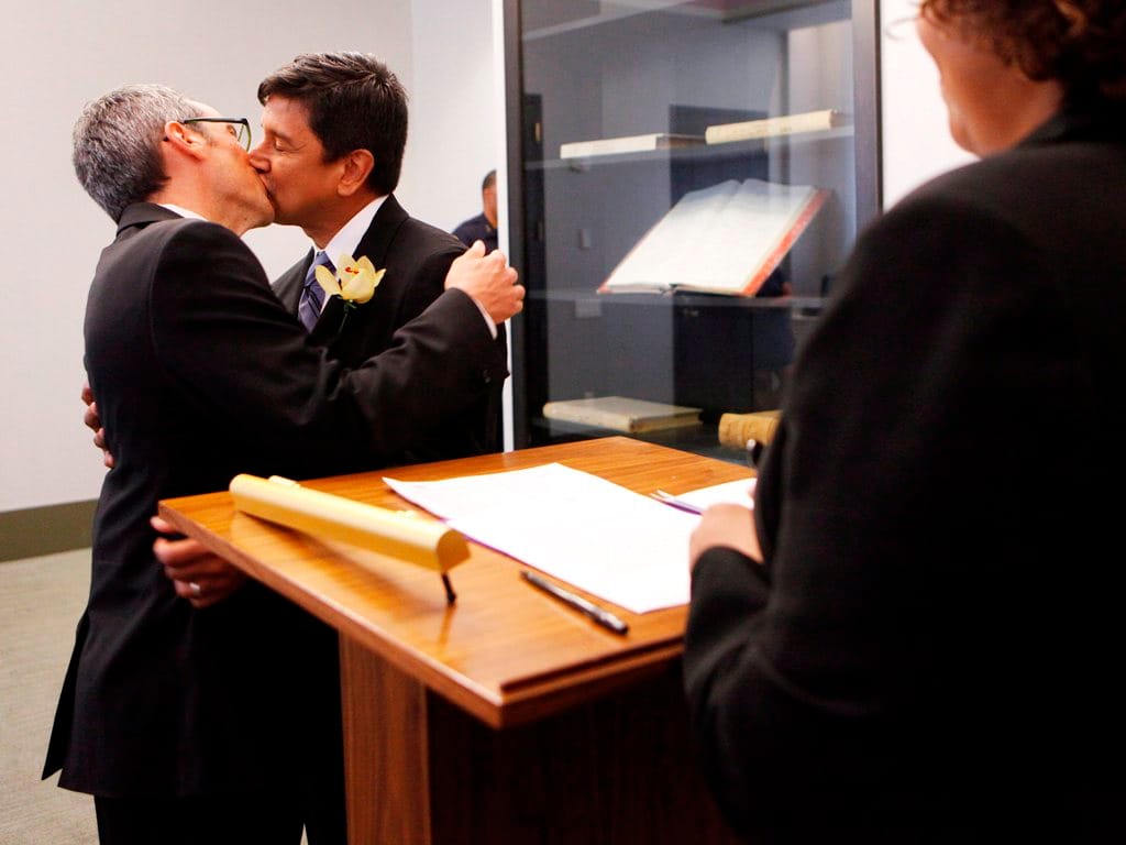 Casamentos gays em Nova Iorque (EPA/Shannon Stapleton)