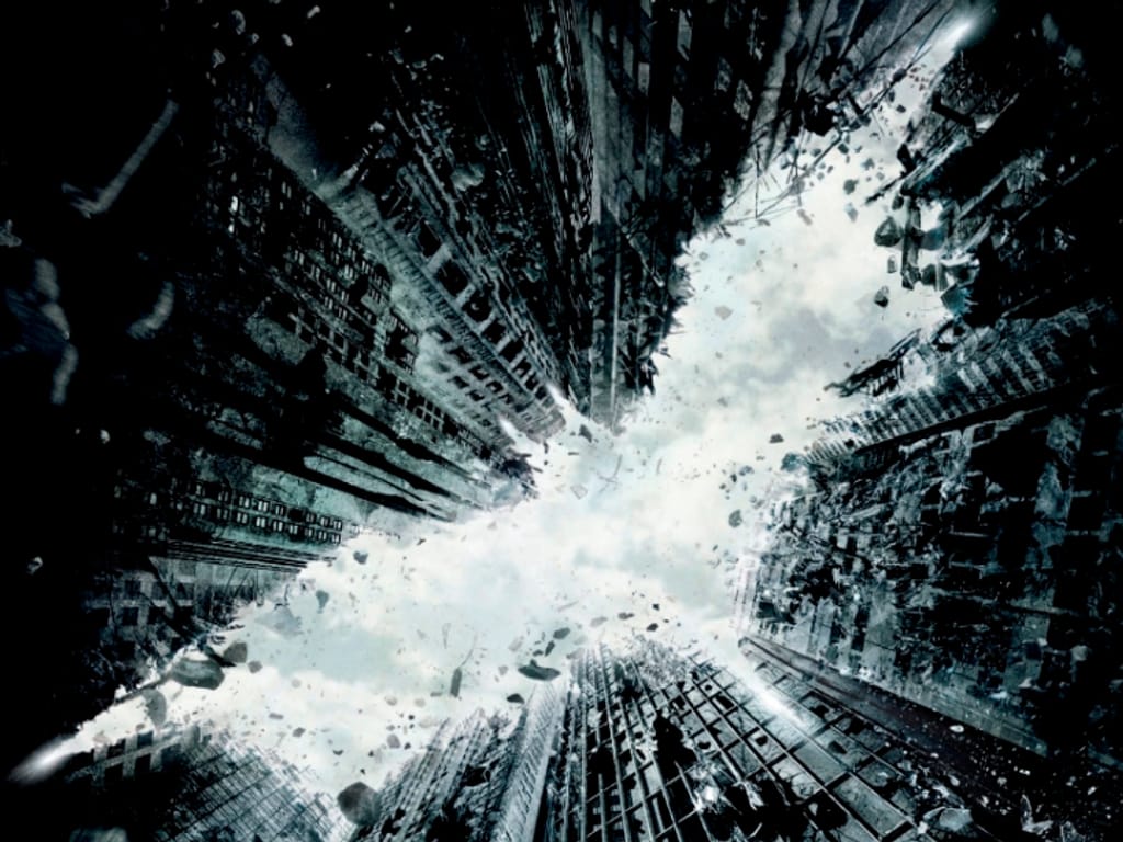 «The Dark Knight Rises» - excerto do cartaz