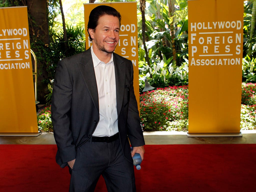 «Mark Wahlberg» no almoço anual da Associação de Imprensa Estrangeira de Hollywood (foto Reuters)
