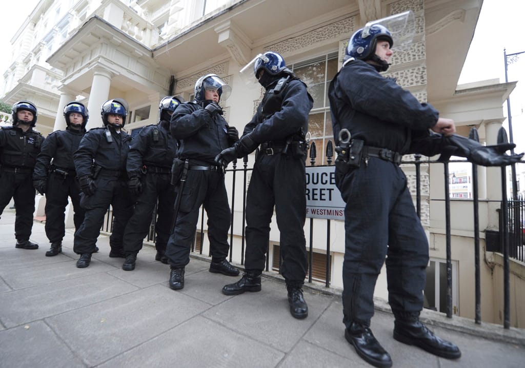 Motins: Polícia faz detenções em Londres  (Reuters)