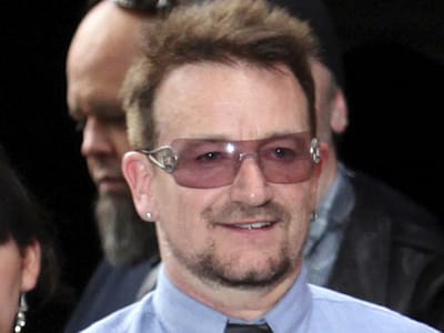 Bono ganha 690 milhões com o Facebook - TVI