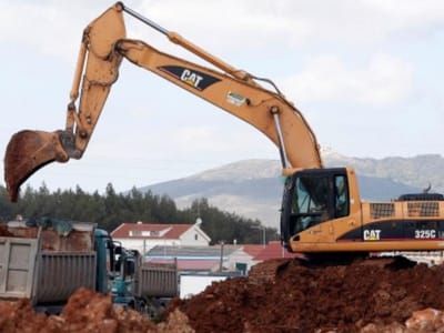 Produção na construção abranda 0,3% em fevereiro - TVI